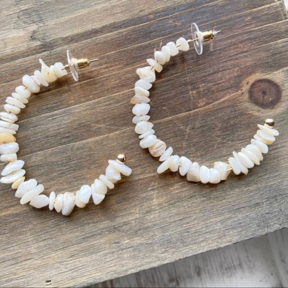 AGATE STATEMENT MEDIUM HOOPS - Picture 8 of 9